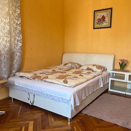 Apartamento Rose Garden Siófok Exterior foto