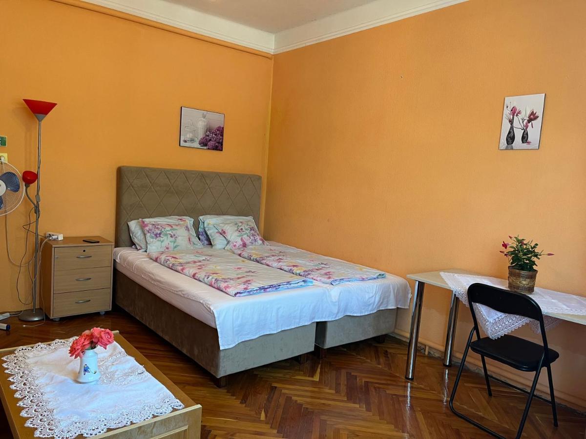 Apartamento Rose Garden Siófok Exterior foto