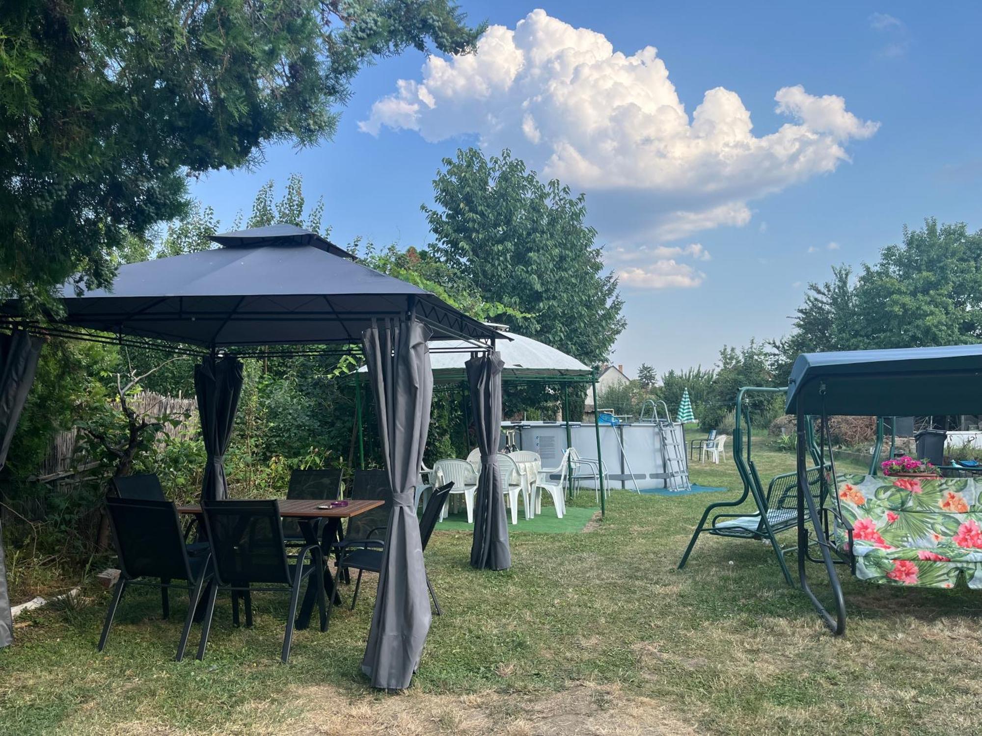Apartamento Rose Garden Siófok Exterior foto